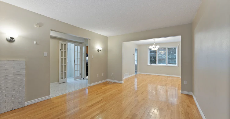 28 Ecclesfield Drive, Toronto, ON, M1W 3J6 - 6