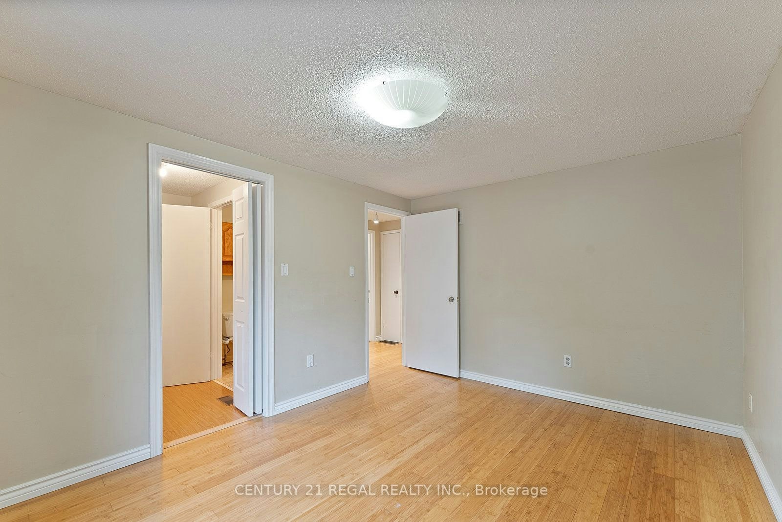 28 Ecclesfield Drive, Toronto, ON, M1W 3J6 - 28