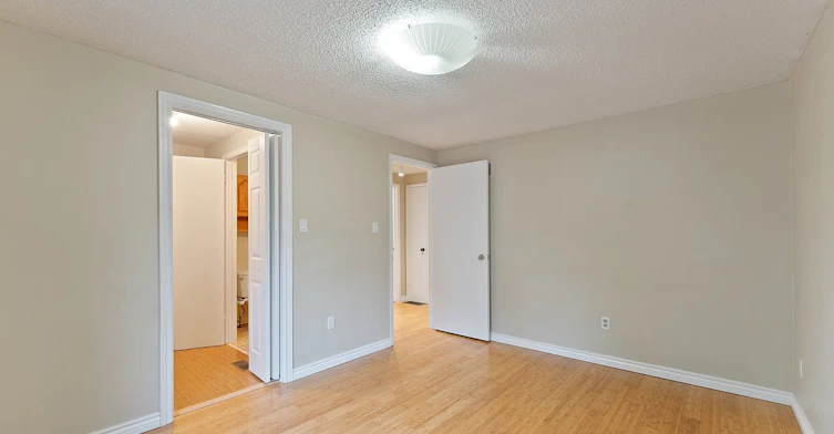 28 Ecclesfield Drive, Toronto, ON, M1W 3J6 - 28