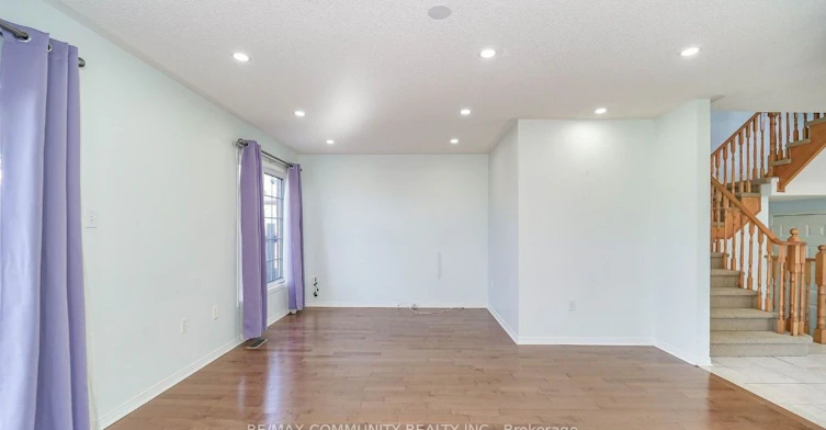 2 Oglevie Drive, Whitby, ON, L1R 2Y4 - 7