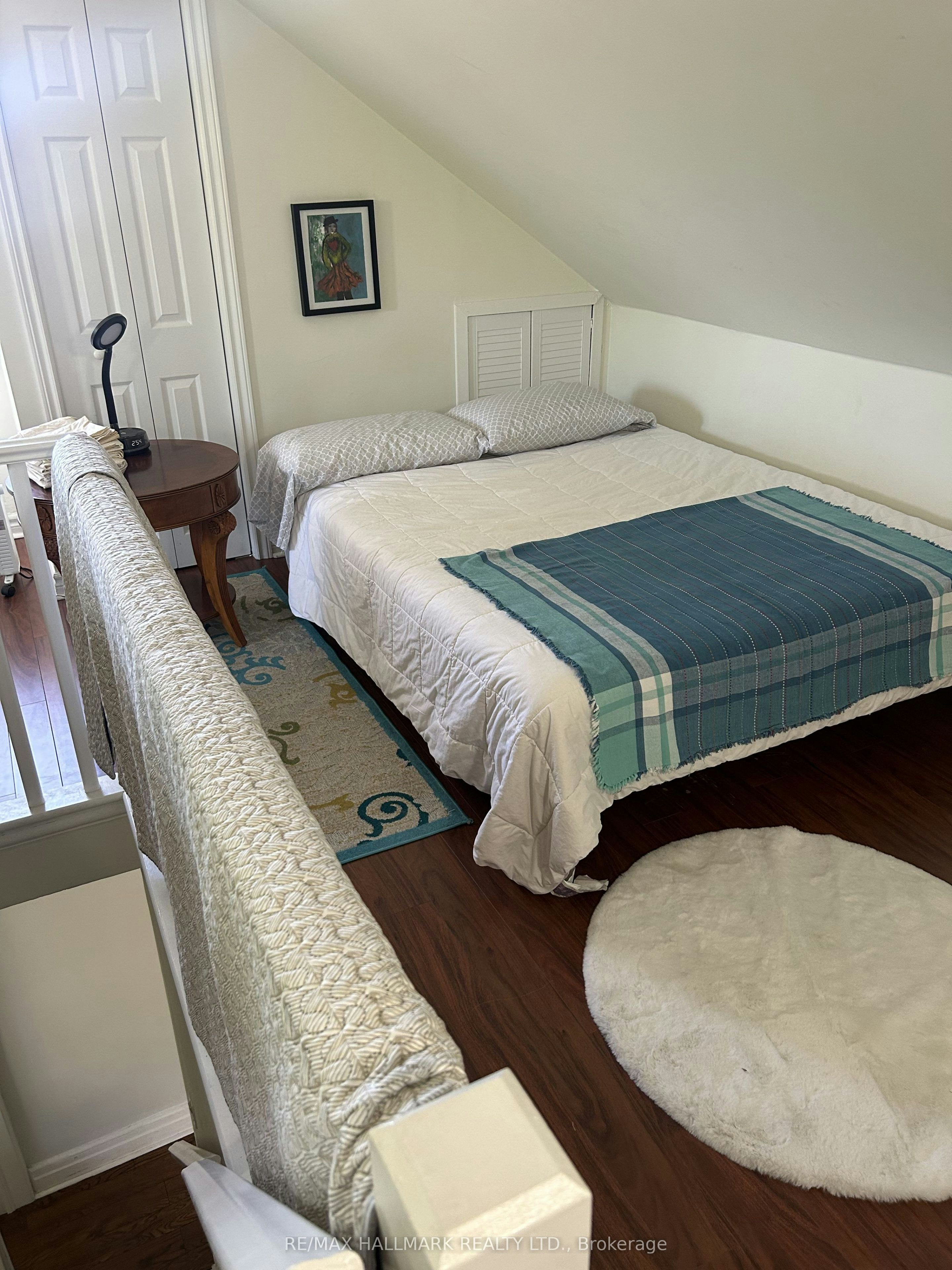 upper-18 Pape Avenue, Toronto, ON, M4M 2V6 - 19