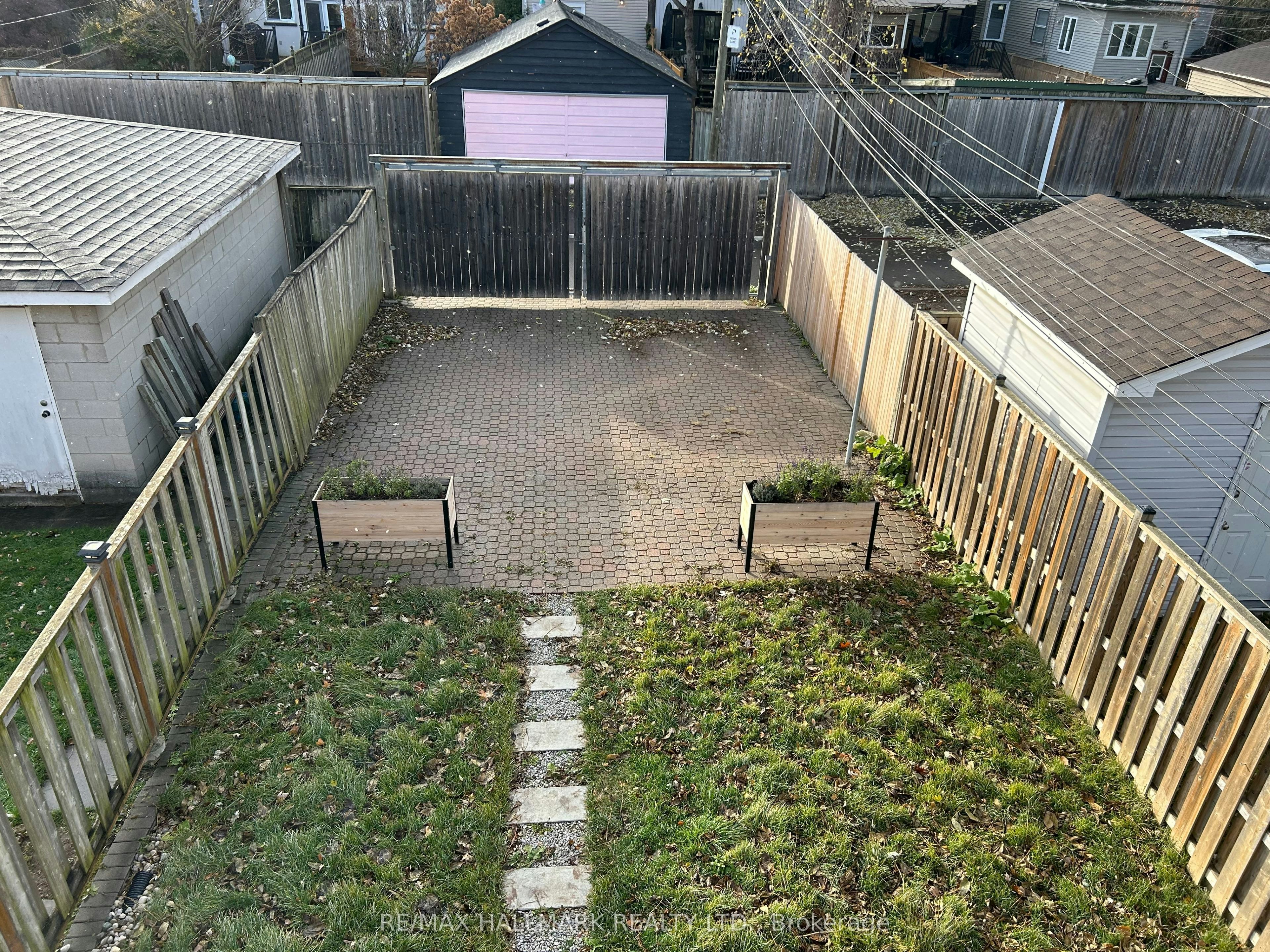 upper-18 Pape Avenue, Toronto, ON, M4M 2V6 - 20