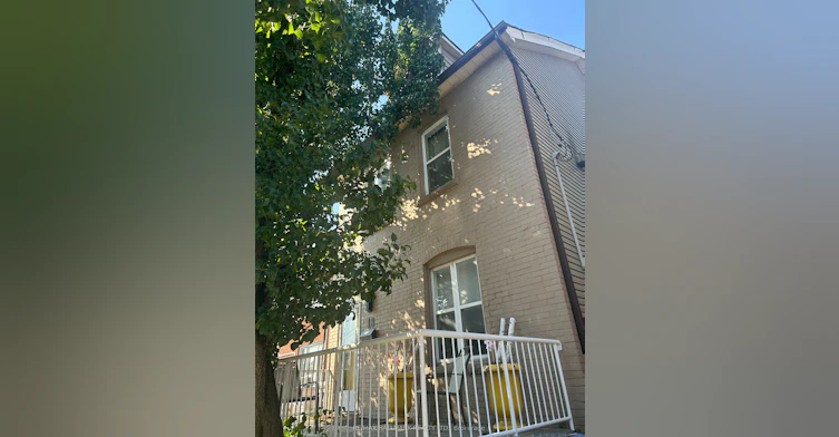 upper-18 Pape Avenue, Toronto, ON, M4M 2V6 - 21
