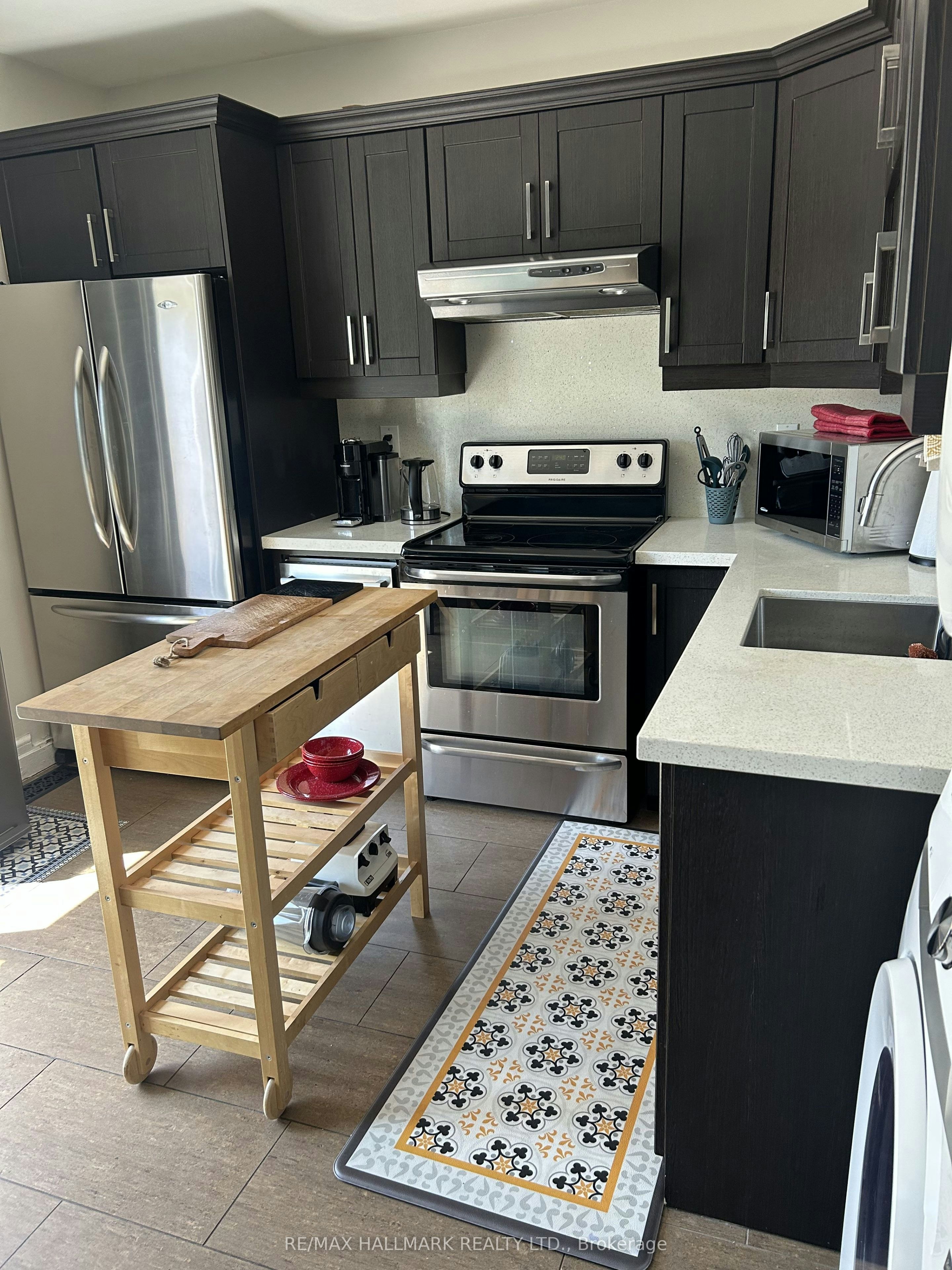 upper-18 Pape Avenue, Toronto, ON, M4M 2V6 - 9