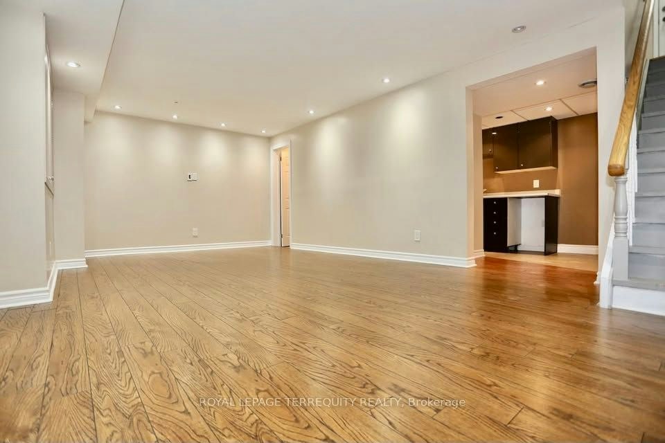 8834 Sheppard Avenue E, Toronto, ON, M1B 6J4 - 10