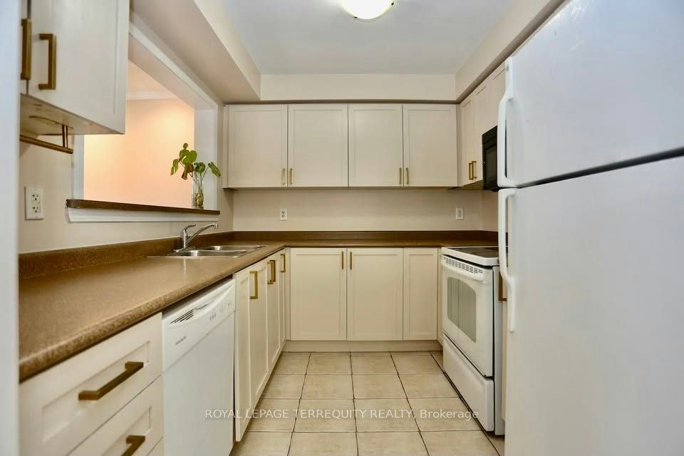 8834 Sheppard Avenue E, Toronto, ON, M1B 6J4 - 19