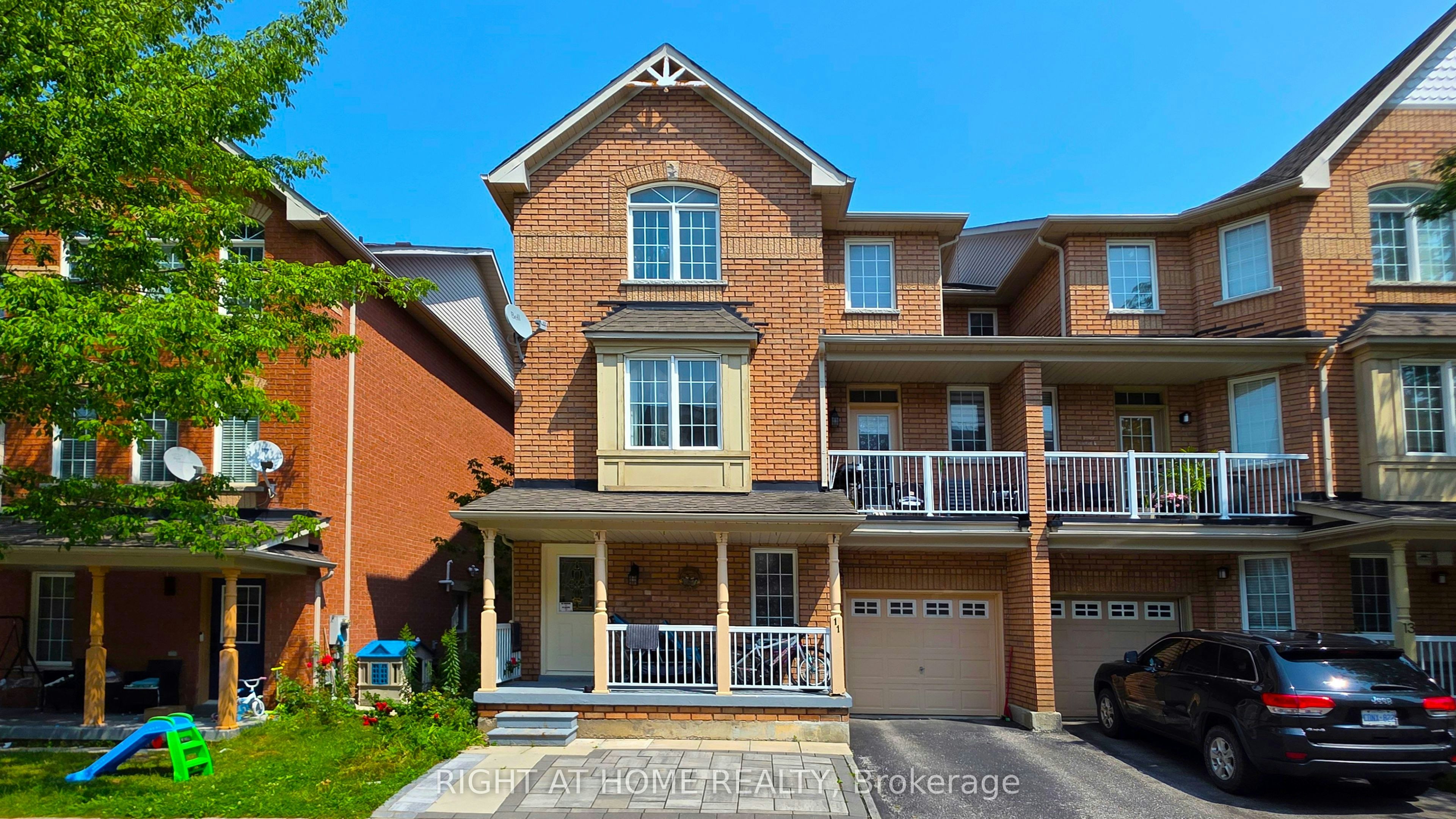 11 Pottle Lane, Ajax, ON, L1S 7S4