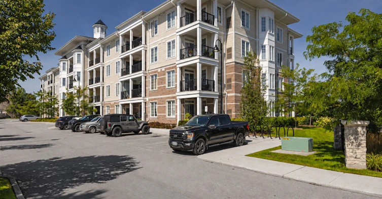 202-65 Shipway Avenue, Clarington, ON, L1B 0W2