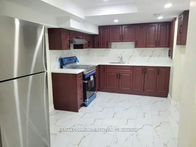 71 Middlecote Drive, Ajax, ON, L1T 0A1 - 4