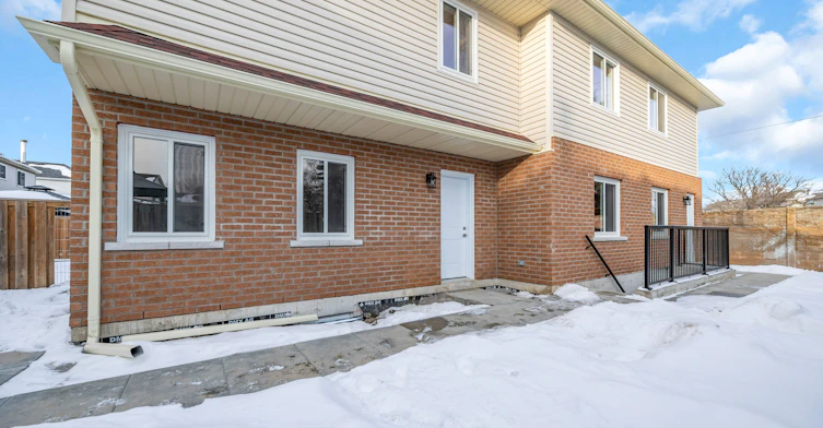 B-23 Kirkham Drive, Ajax, ON, L1S 5K6 - 4