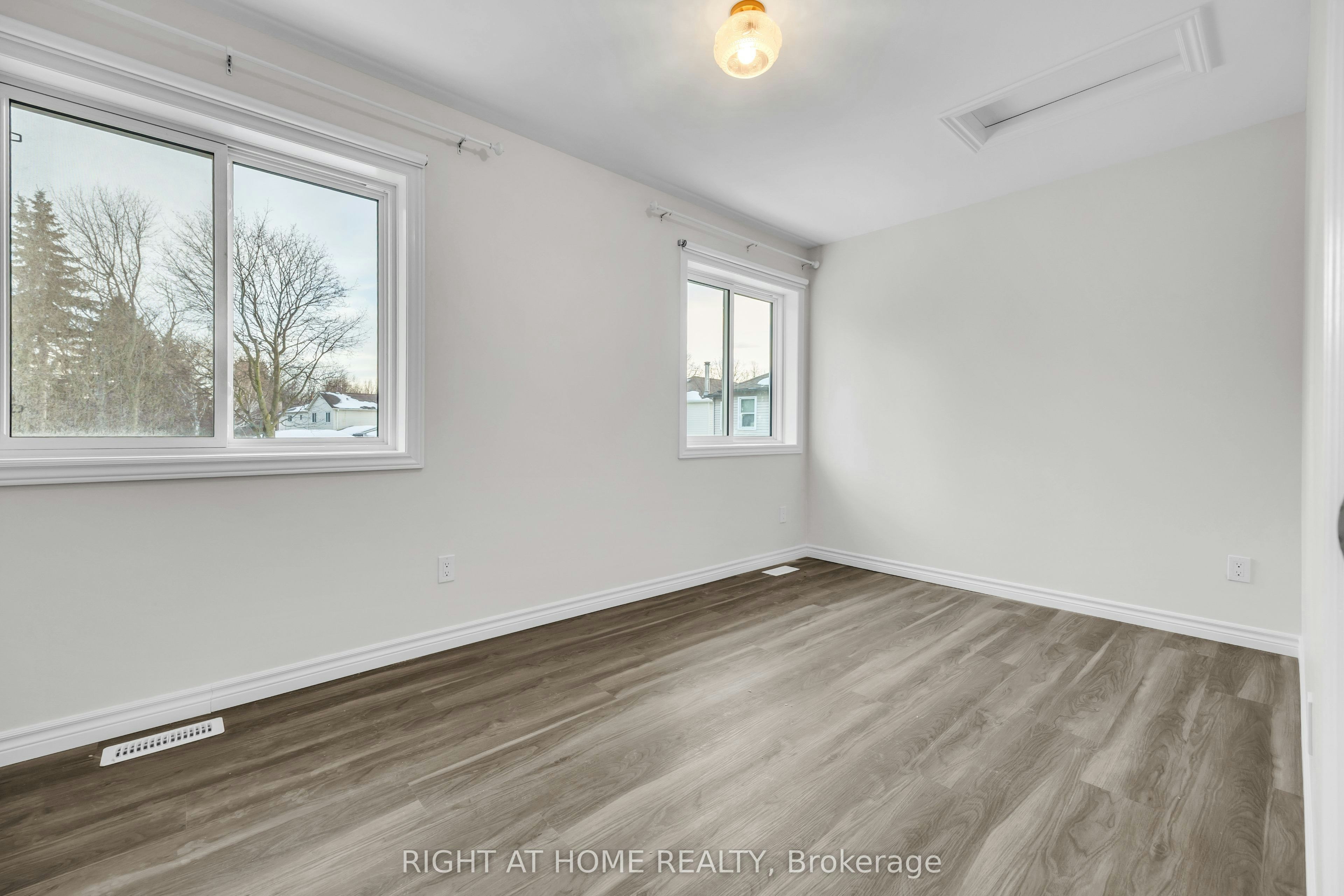 B-23 Kirkham Drive, Ajax, ON, L1S 5K6 - 10