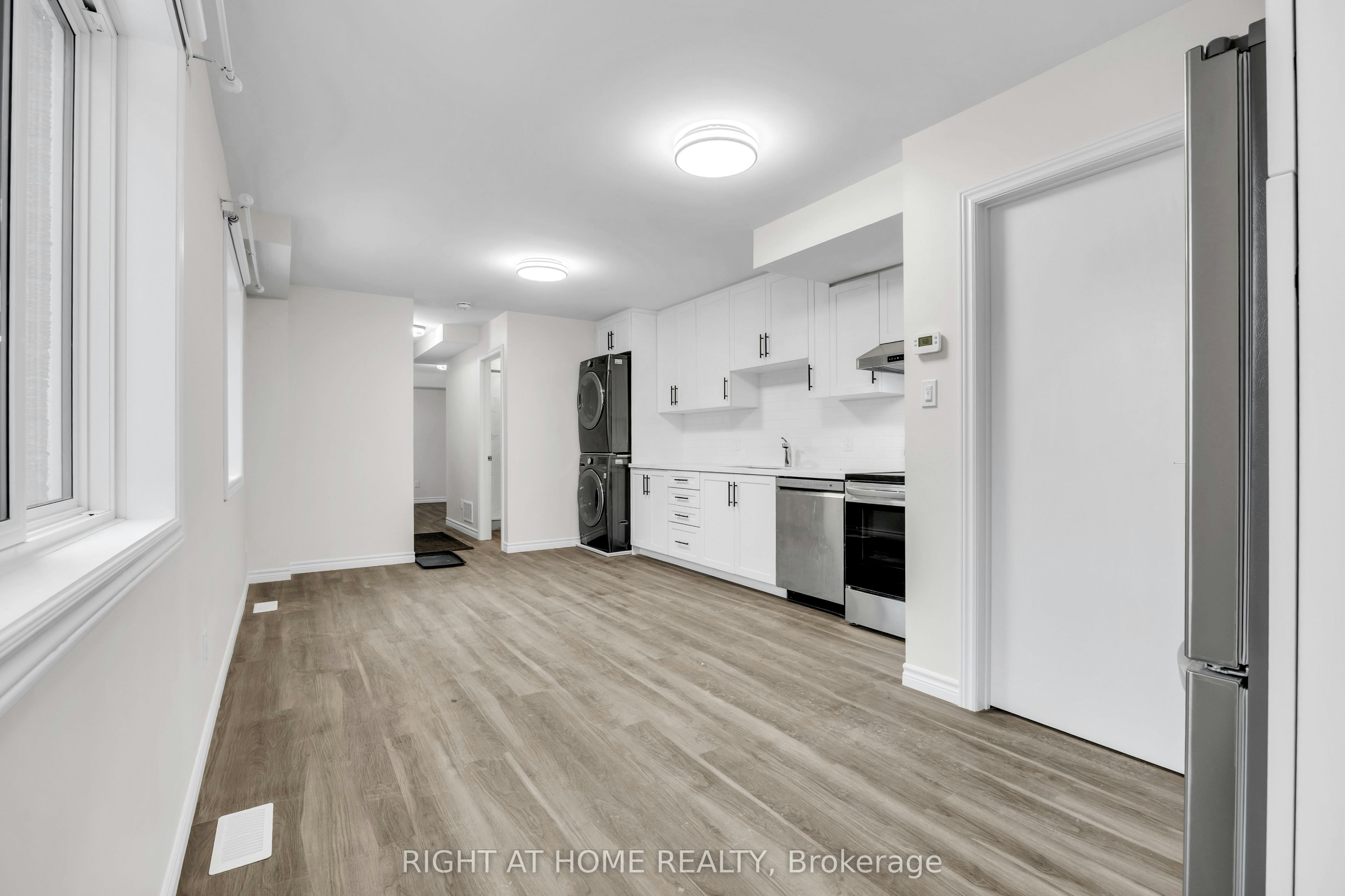 B-23 Kirkham Drive, Ajax, ON, L1S 5K6 - 5