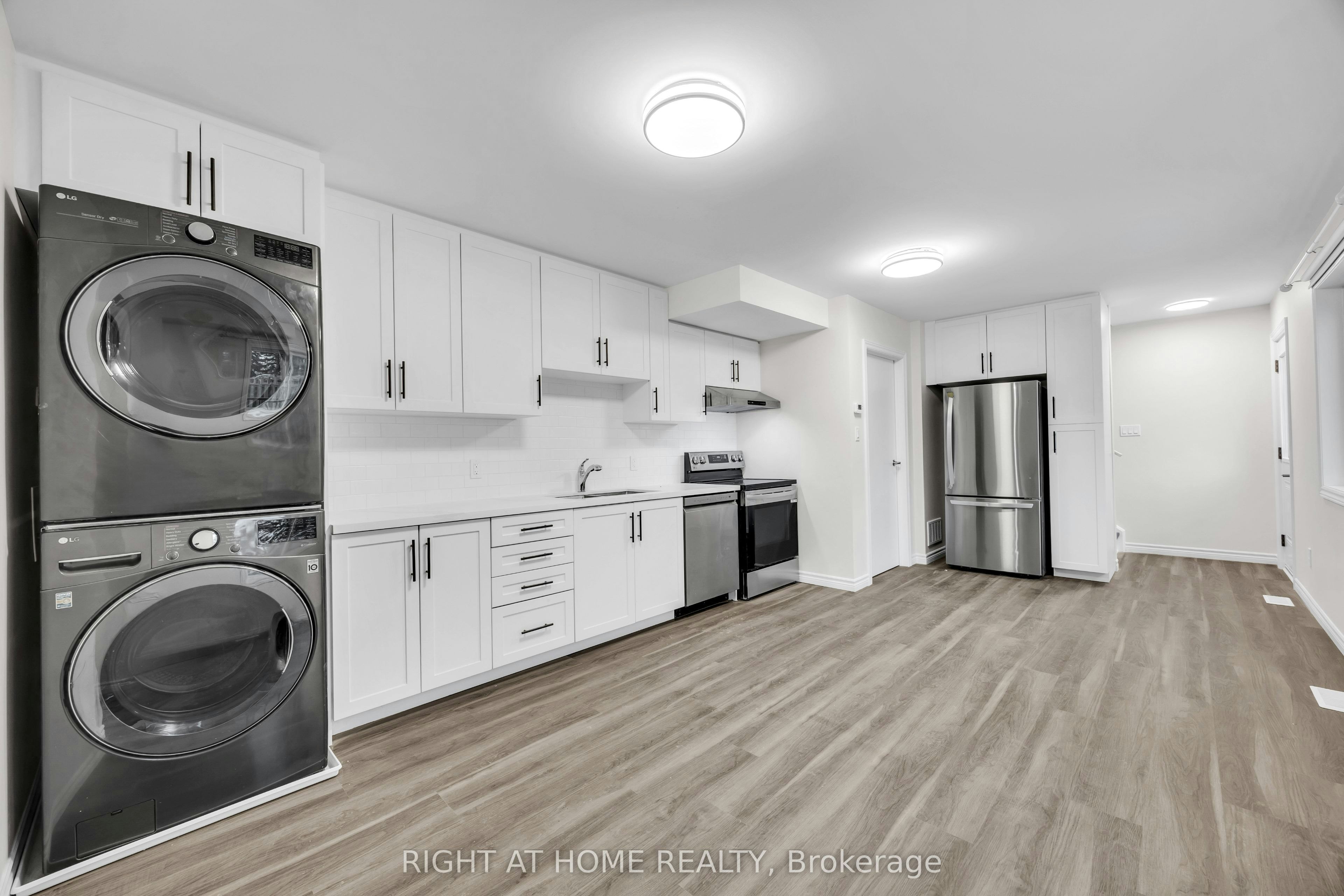 B-23 Kirkham Drive, Ajax, ON, L1S 5K6 - 7