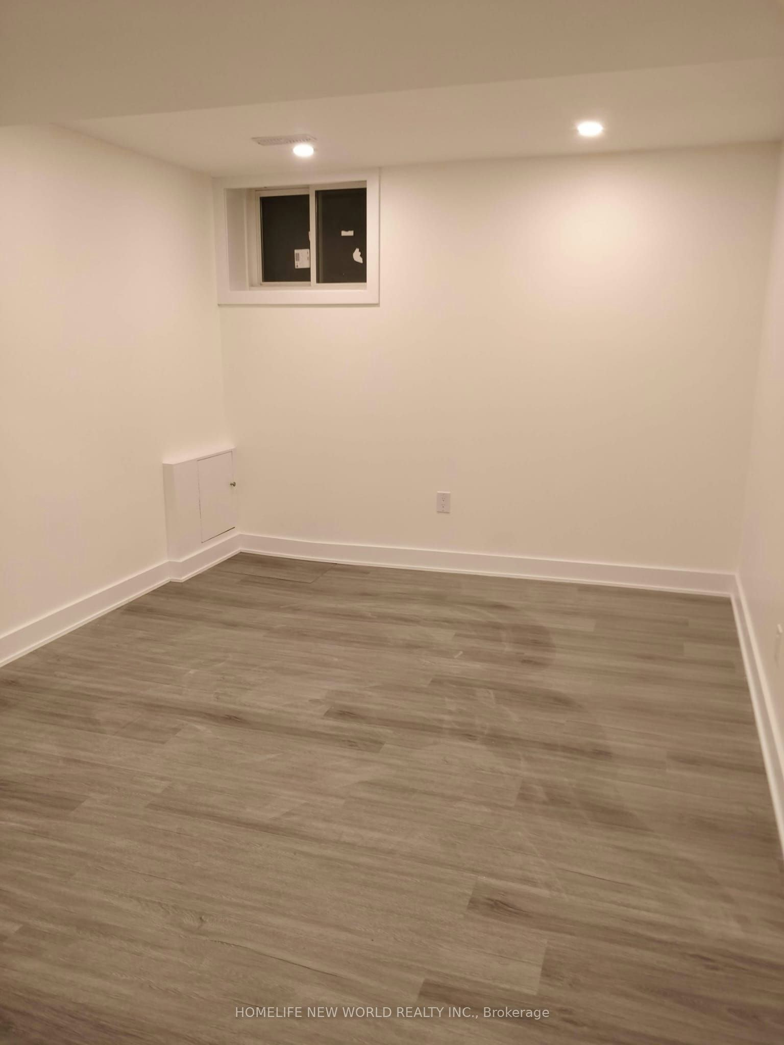 Lower-1185 Woodbine Avenue, Toronto, ON, M4C 4E1 - 6