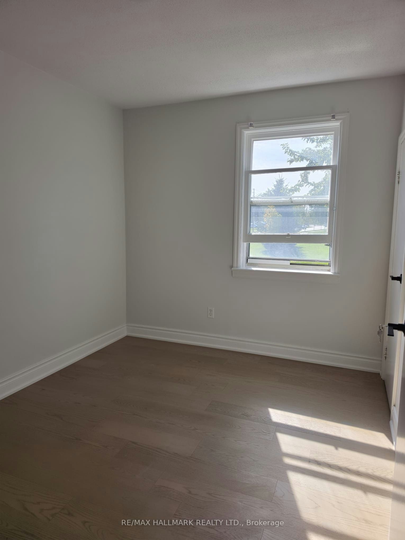 980 Glen Street, Oshawa, ON, L1J 3V1 - 16