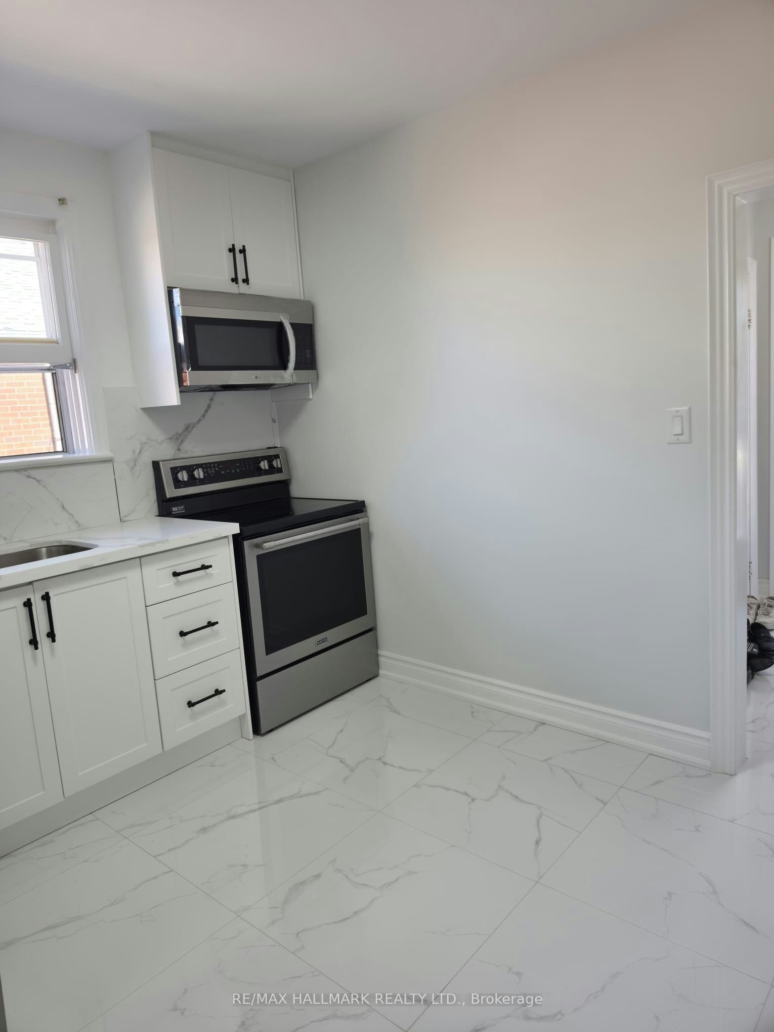 980 Glen Street, Oshawa, ON, L1J 3V1 - 8