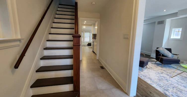 45 Warland Avenue, Toronto, ON, M4J 3G1 - 7