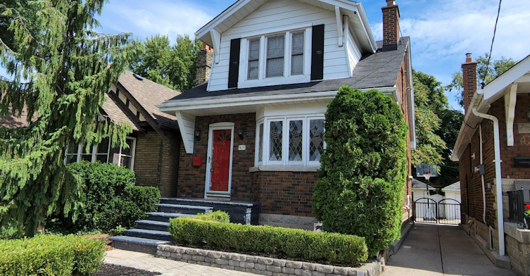 45 Warland Avenue, Toronto, ON, M4J 3G1