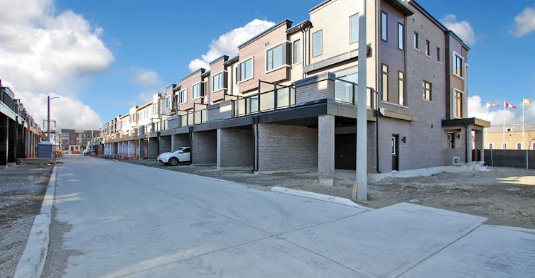 128 Brockley Drive, Toronto, ON, M1P 0G3 - 3