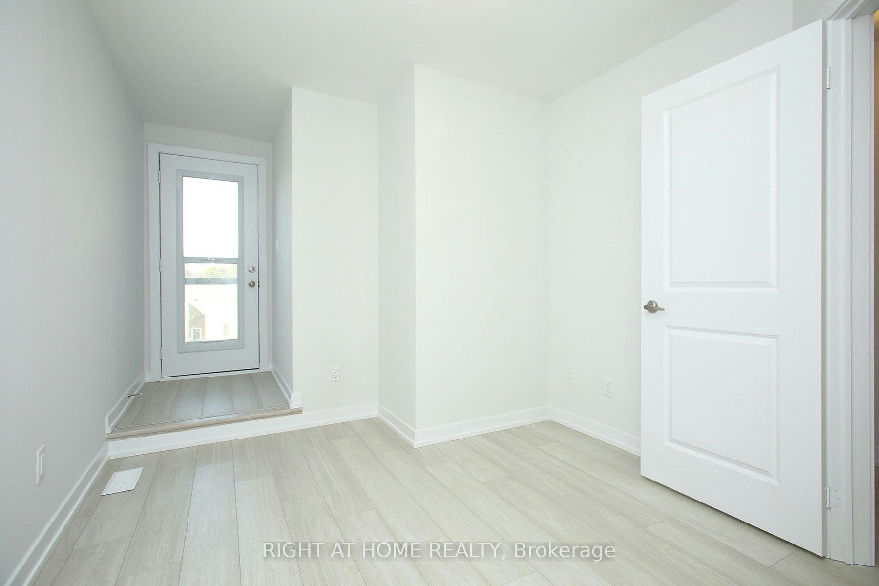 128 Brockley Drive, Toronto, ON, M1P 0G3 - 8