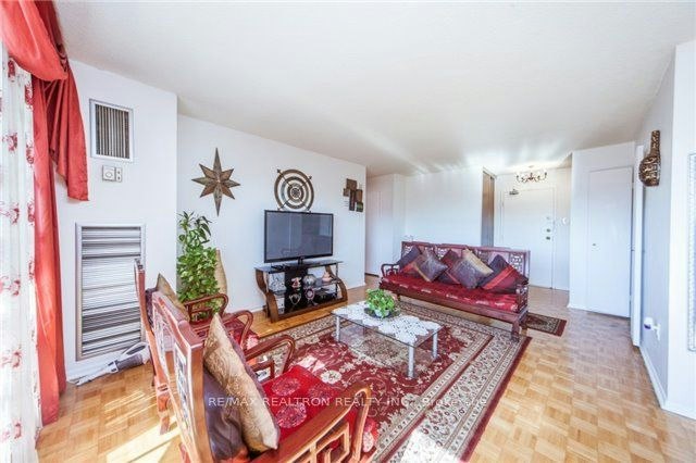 606-120 Dundalk Drive, Toronto, ON, M1P 4V9 - 6