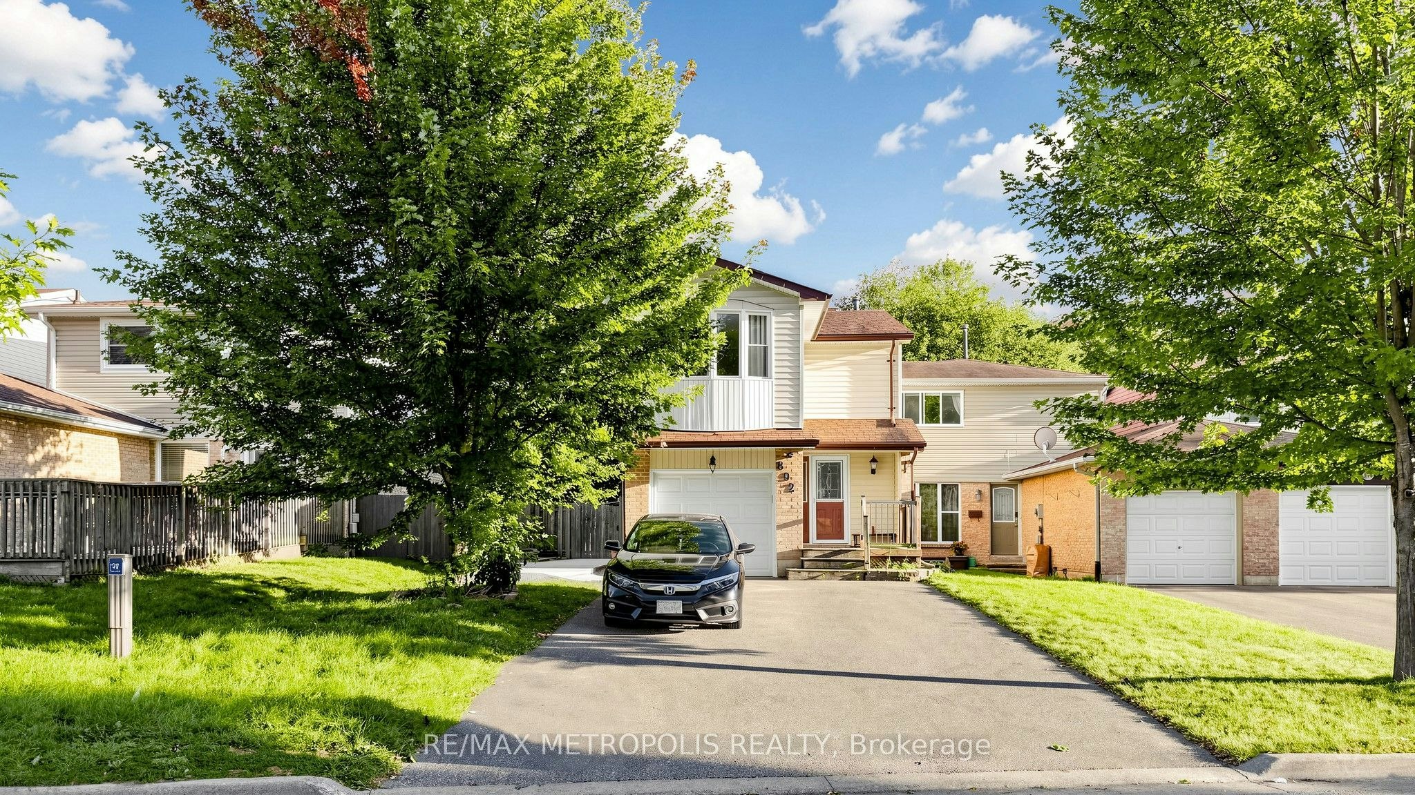 892 Gentry Crescent, Oshawa, ON, L1K 1L8