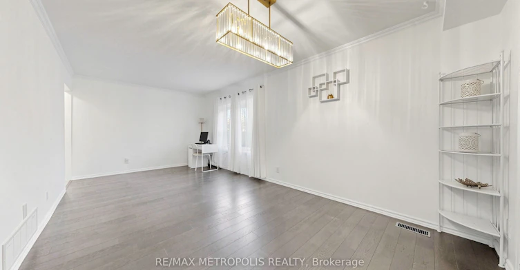 892 Gentry Crescent, Oshawa, ON, L1K 1L8 - 4
