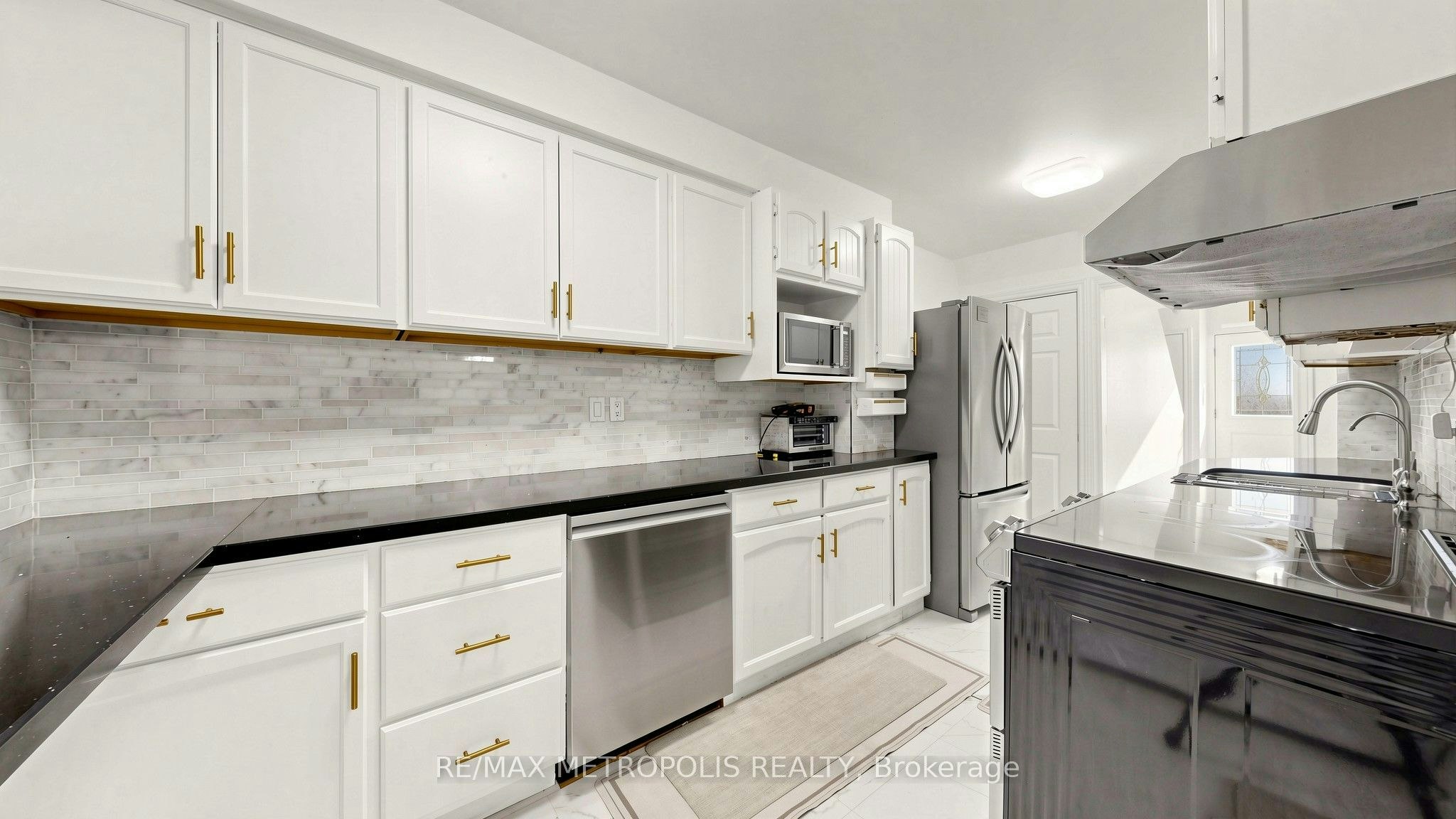 892 Gentry Crescent, Oshawa, ON, L1K 1L8 - 10