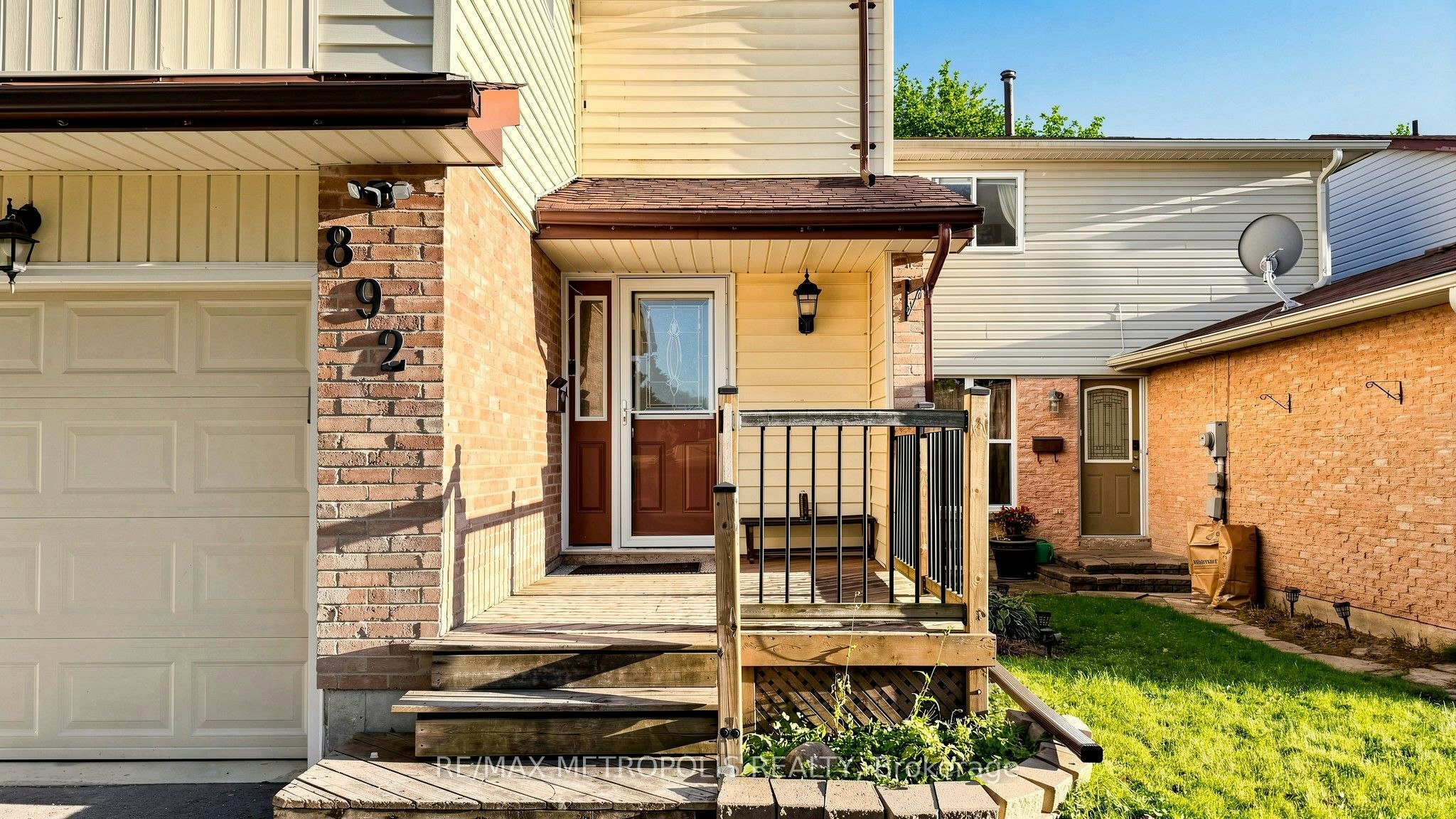 892 Gentry Crescent, Oshawa, ON, L1K 1L8 - 3