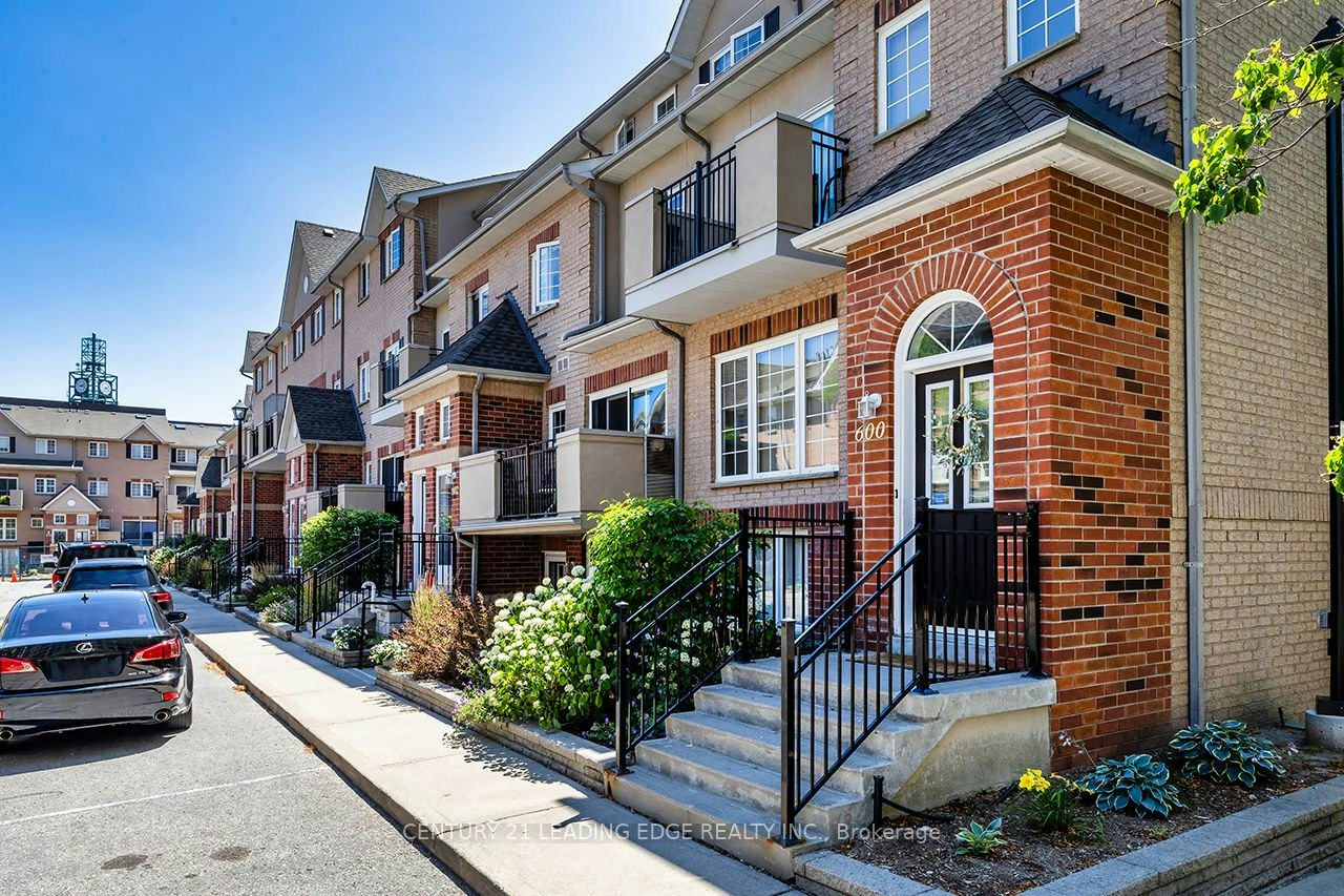 621-1400 The Esplanade Drive N, Pickering, ON, L1V 6V2