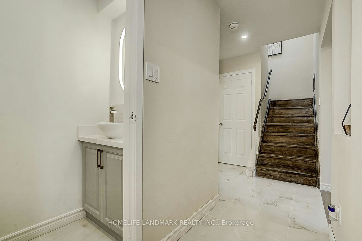 49 Grenbeck Drive, Toronto, ON, M1V 2H5 - 8