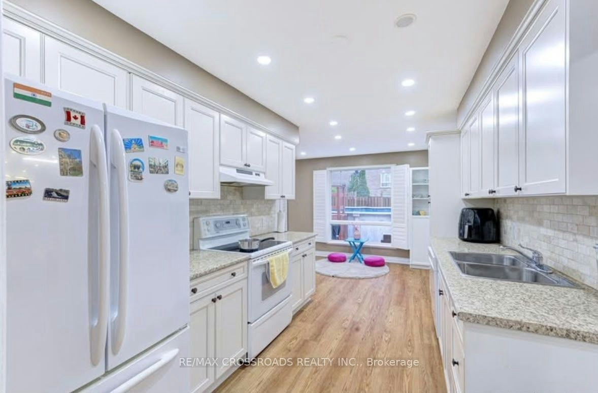 11 Murkar Crescent, Whitby, ON, L1N 8Y4 - 14