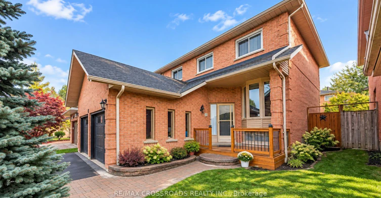 11 Murkar Crescent, Whitby, ON, L1N 8Y4 - 3