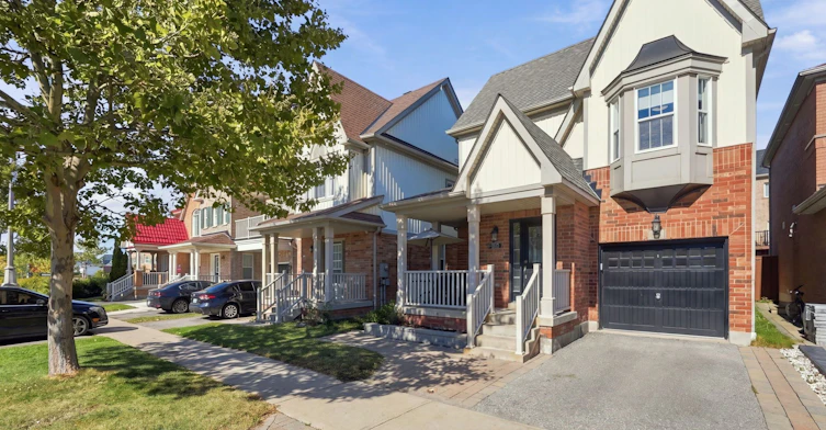 48 Thackery Drive, Ajax, ON, L1T 0B4 - 2