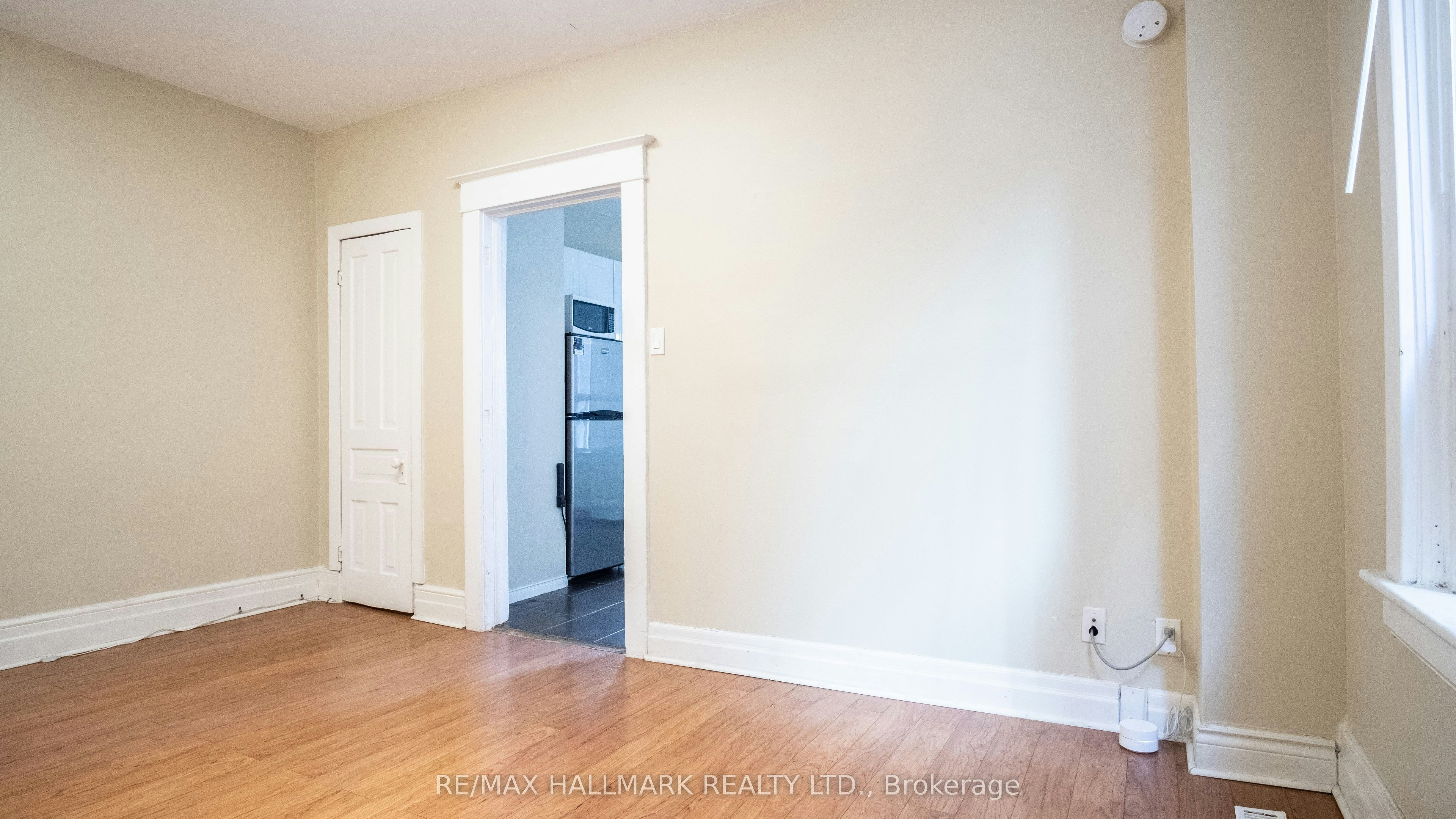 3-560 Jones Avenue, Toronto, ON, M4J 3H1 - 9