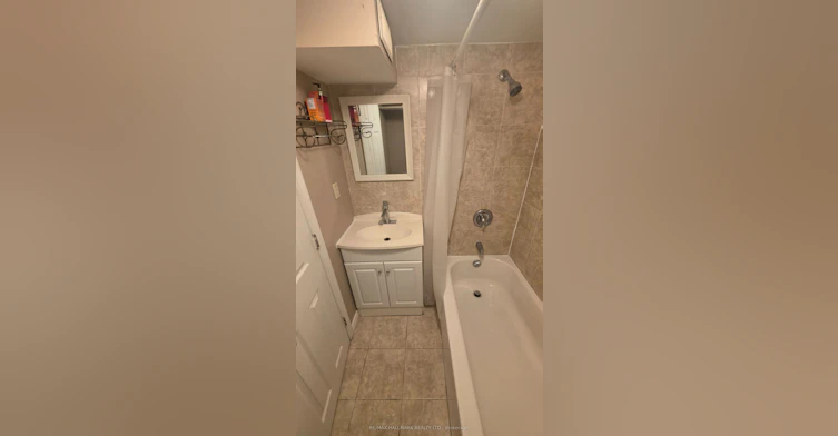 Lower Level-15 North Bonnington Avenue, Toronto, ON, M1K 1X3 - 25