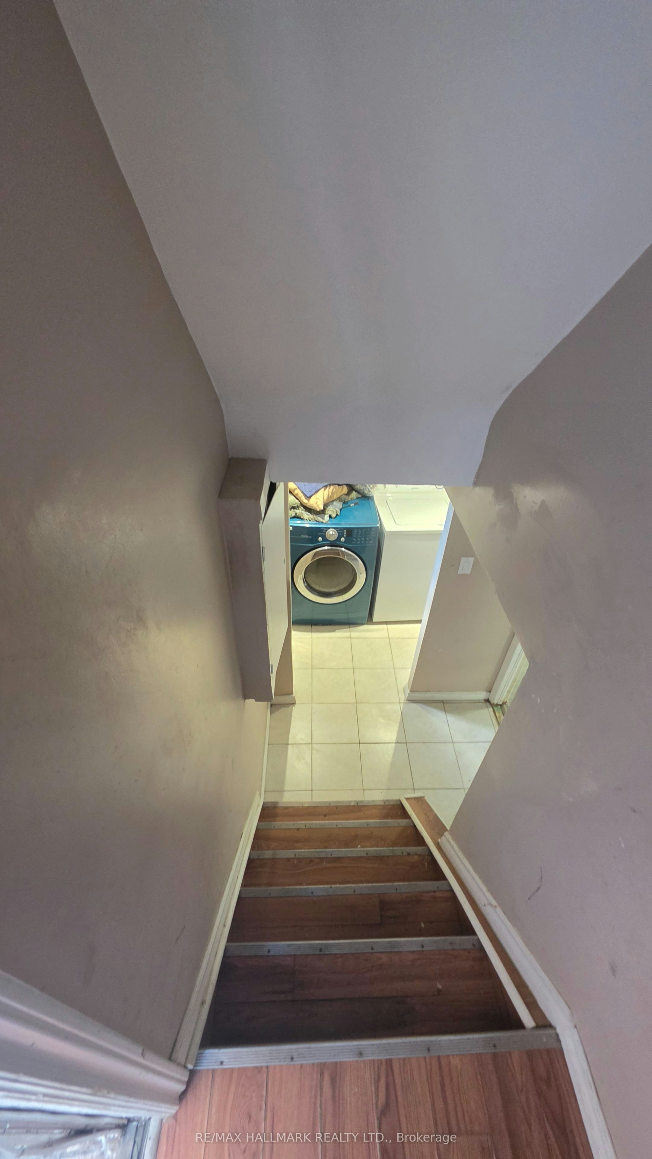 Lower Level-15 North Bonnington Avenue, Toronto, ON, M1K 1X3 - 5
