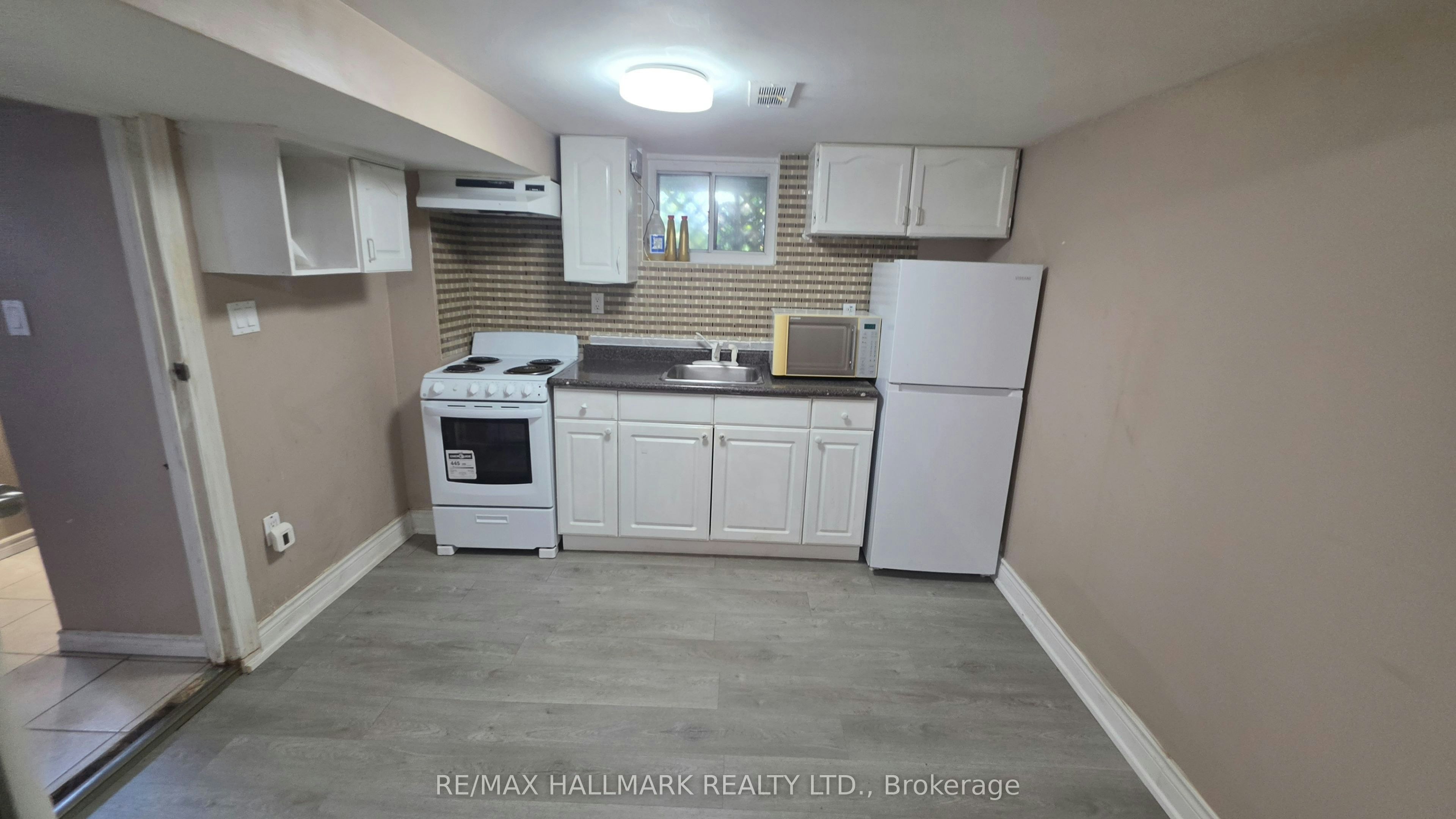 Lower Level-15 North Bonnington Avenue, Toronto, ON, M1K 1X3 - 12