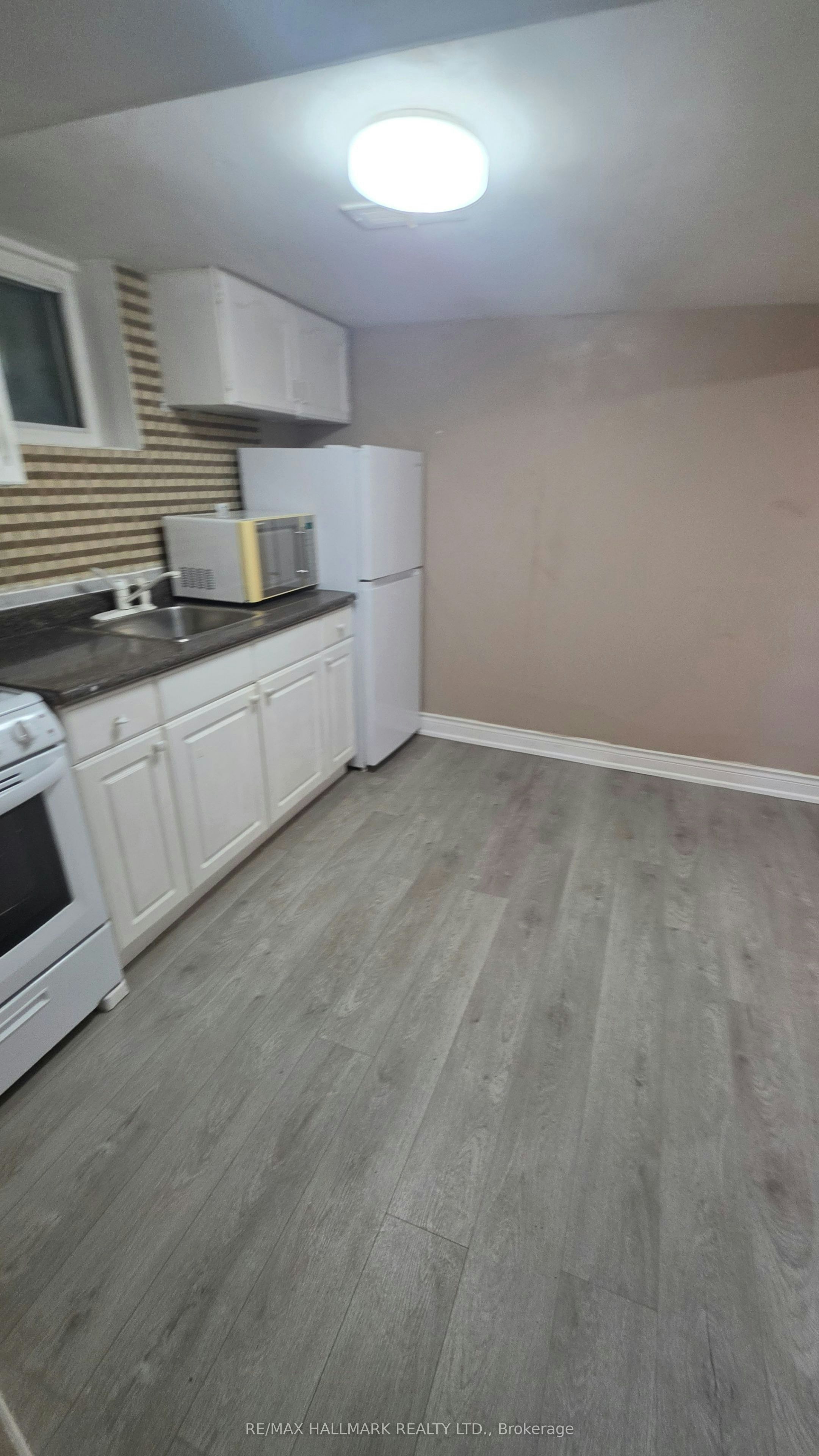 Lower Level-15 North Bonnington Avenue, Toronto, ON, M1K 1X3 - 10