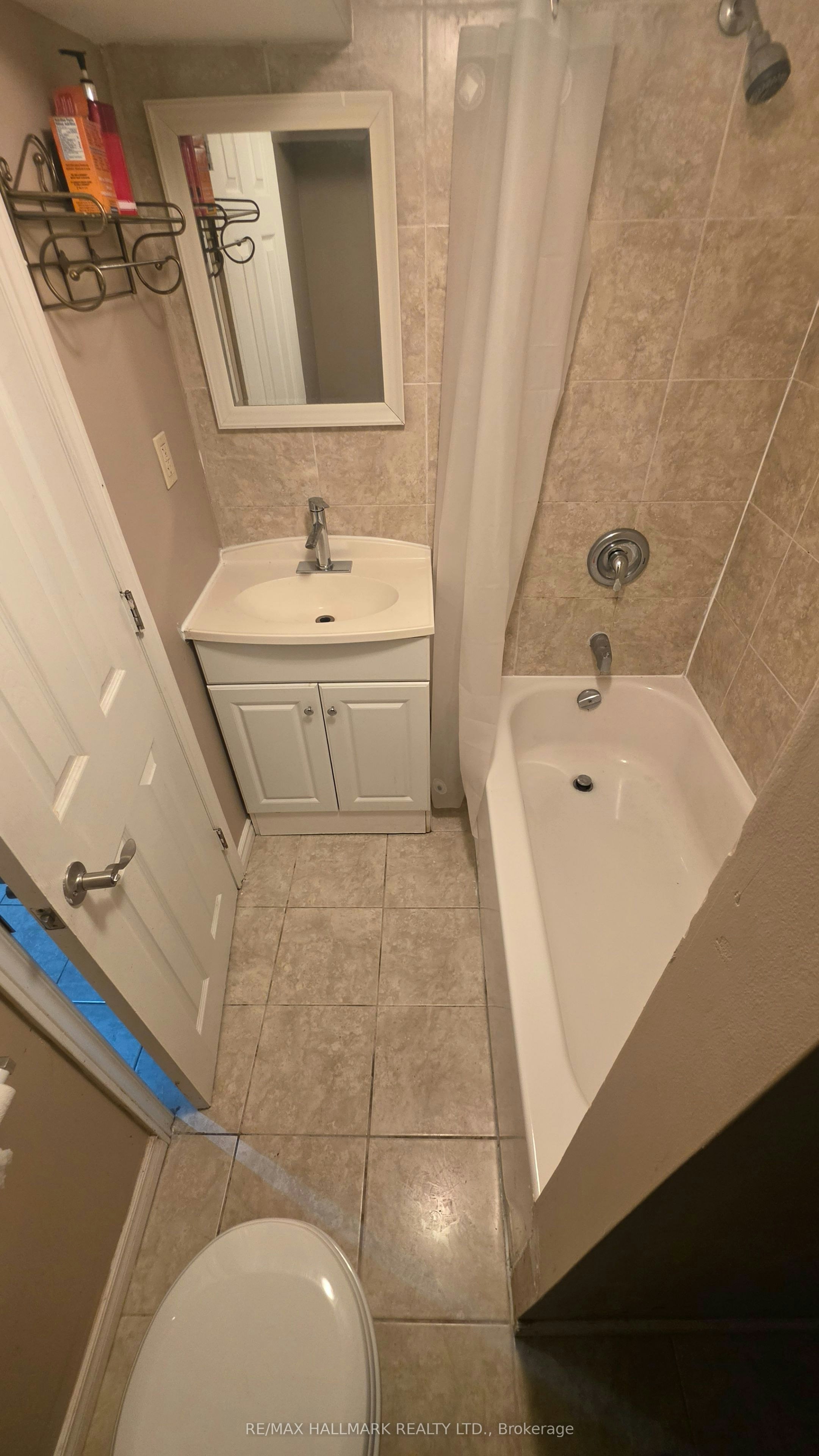 Lower Level-15 North Bonnington Avenue, Toronto, ON, M1K 1X3 - 24