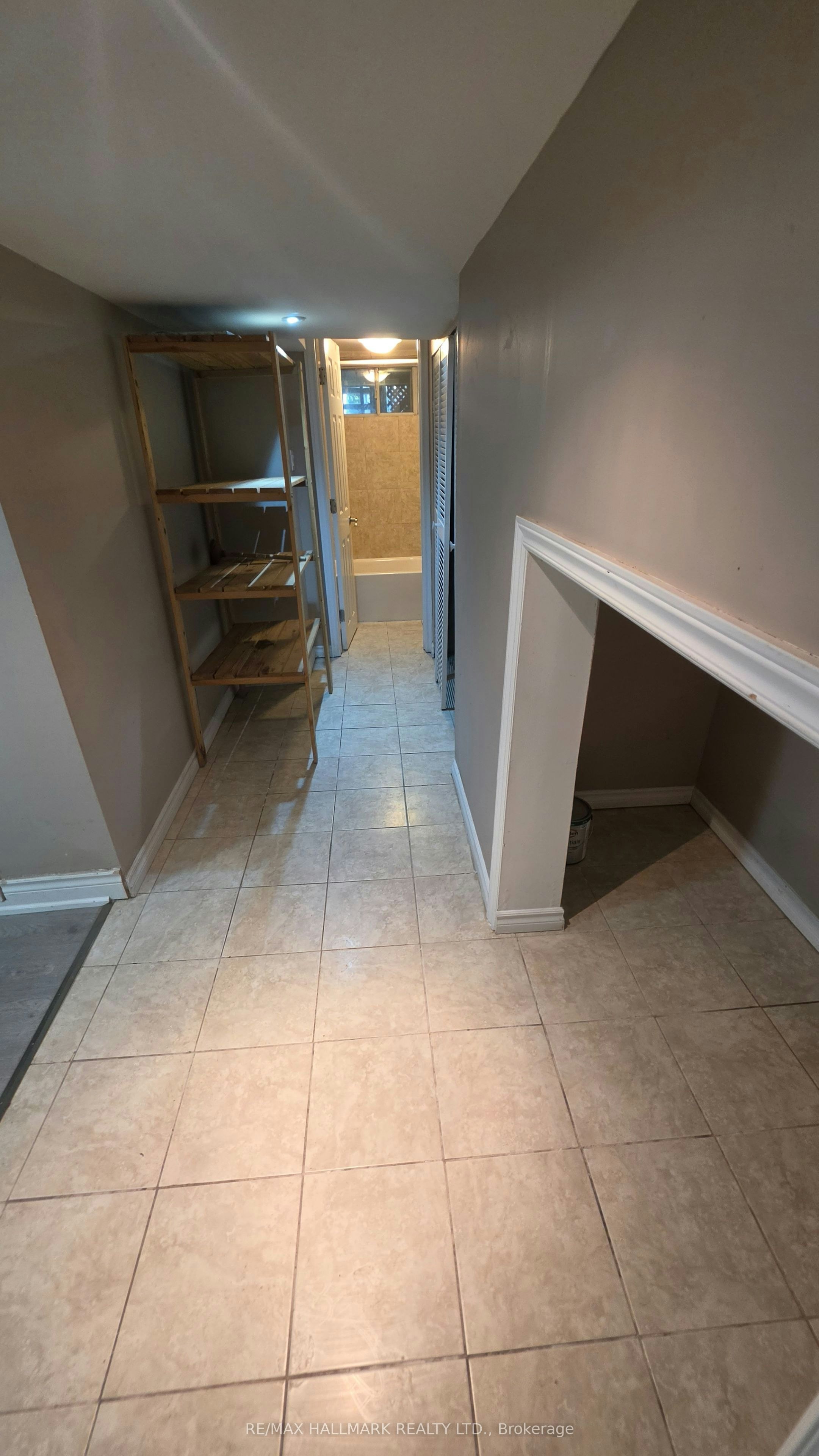 Lower Level-15 North Bonnington Avenue, Toronto, ON, M1K 1X3 - 22