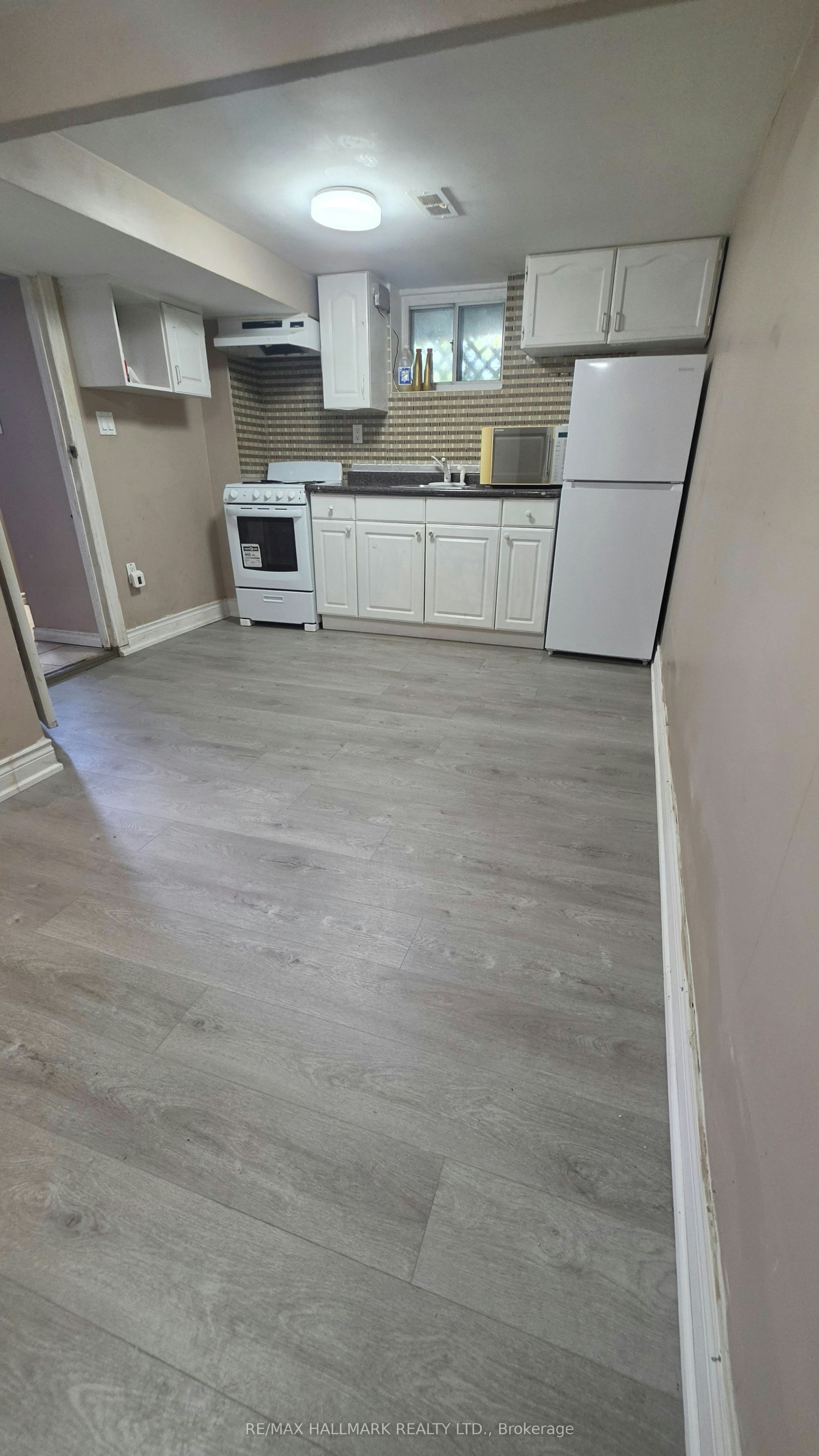 Lower Level-15 North Bonnington Avenue, Toronto, ON, M1K 1X3 - 15