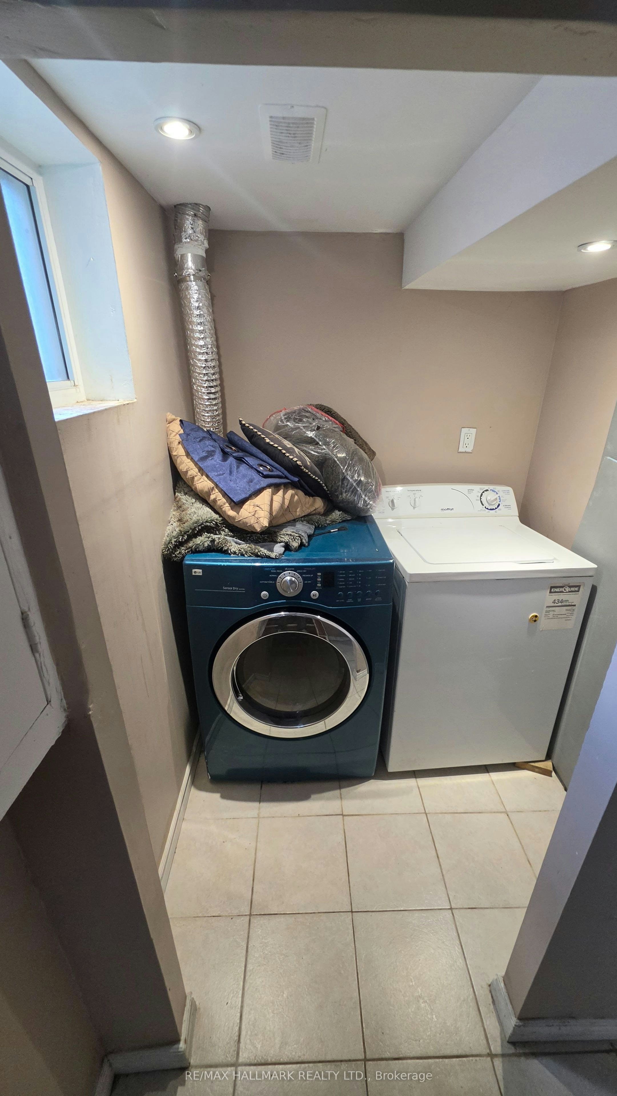 Lower Level-15 North Bonnington Avenue, Toronto, ON, M1K 1X3 - 7