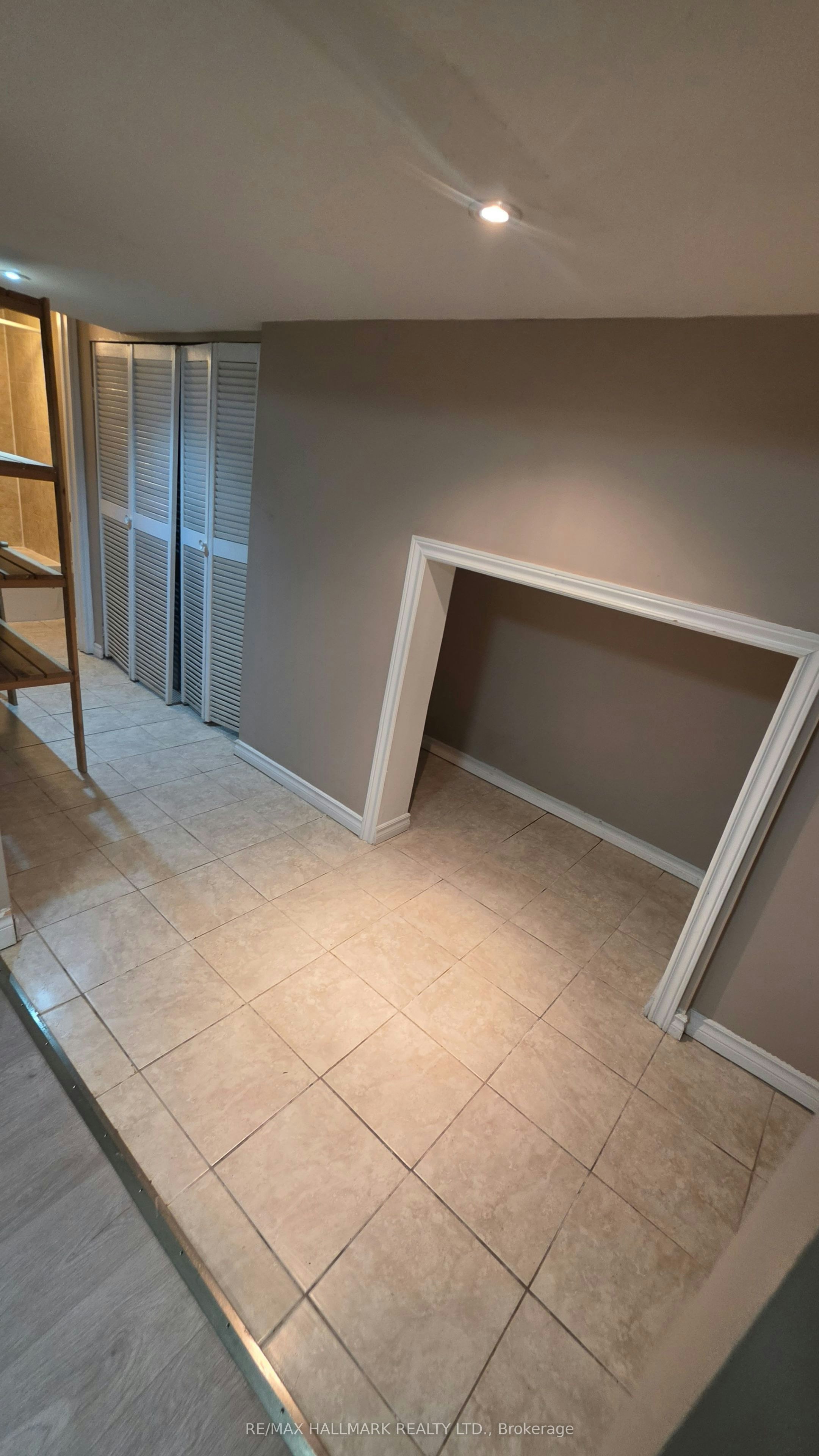 Lower Level-15 North Bonnington Avenue, Toronto, ON, M1K 1X3 - 19