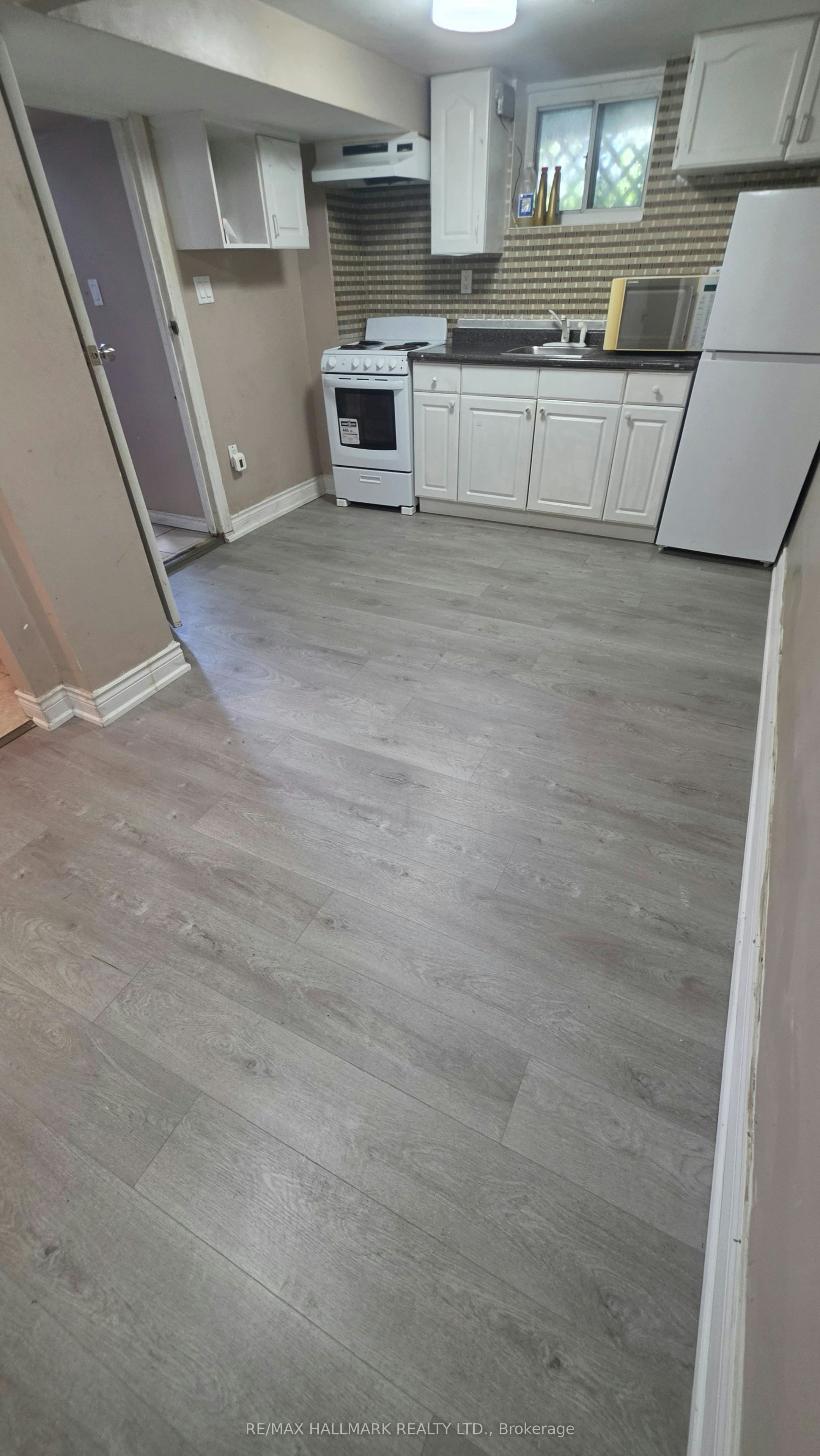 Lower Level-15 North Bonnington Avenue, Toronto, ON, M1K 1X3 - 14