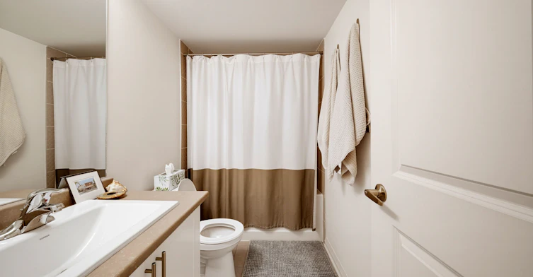 9C Lookout Drive, Clarington, ON, L1C 3K5 - 36