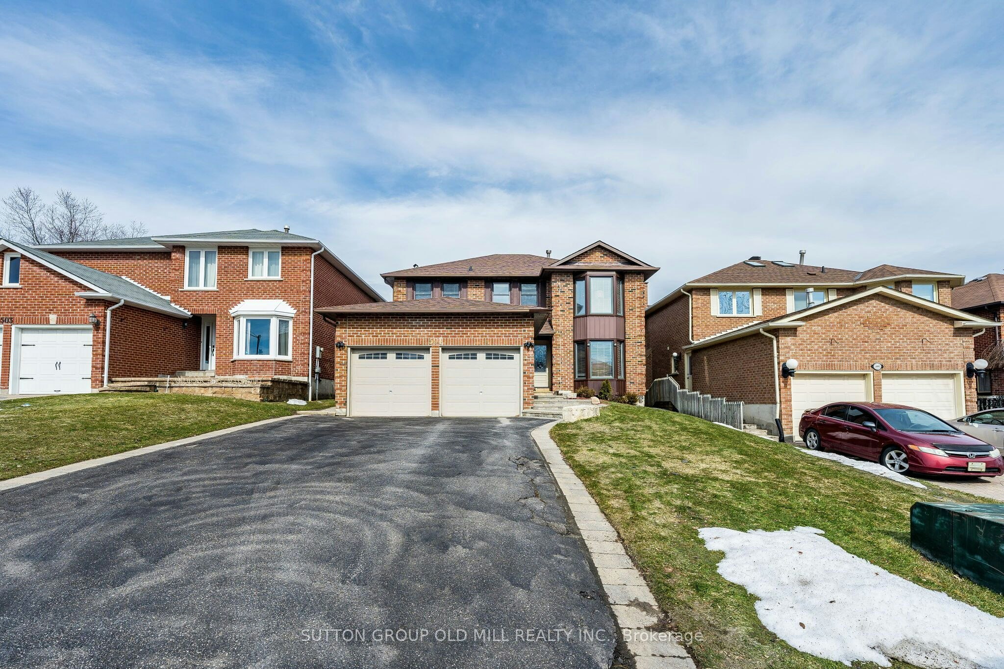 501 Sundown Crescent, Pickering, ON, L1V 6A7