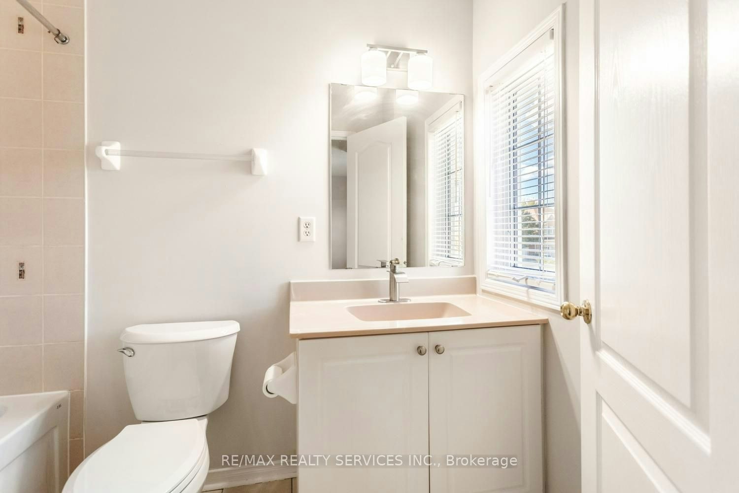 5 Dollery Gate, Ajax, ON, L1T 0G6 - 21