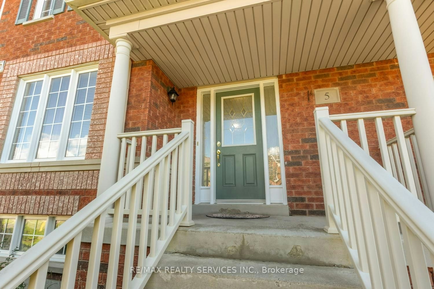 5 Dollery Gate, Ajax, ON, L1T 0G6 - 3