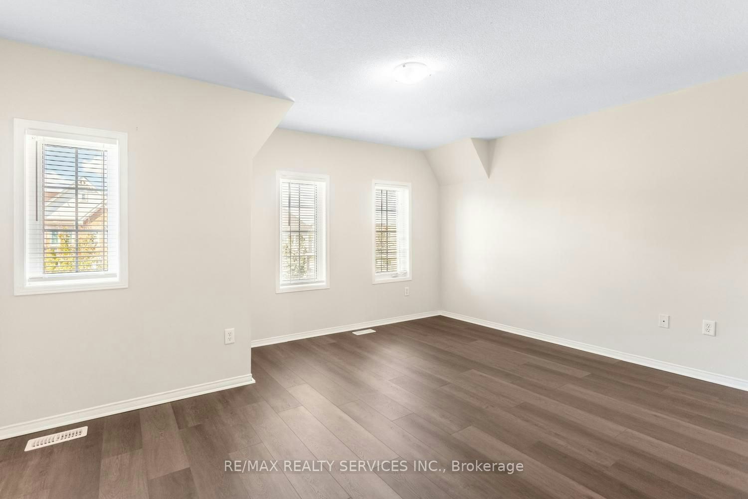 5 Dollery Gate, Ajax, ON, L1T 0G6 - 19